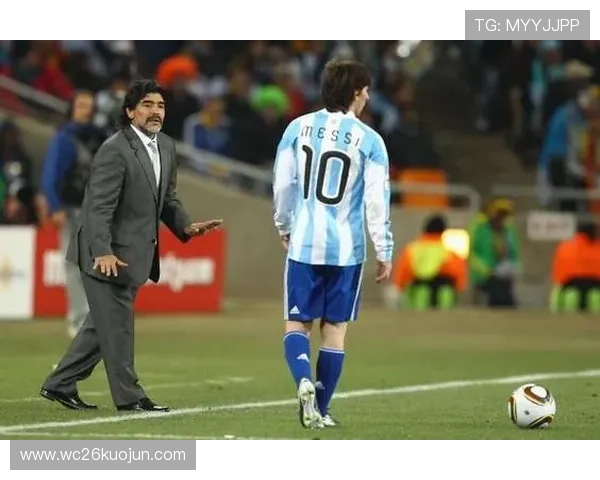 南非世界杯决赛战术解析：球队策略与关键球员表现详解